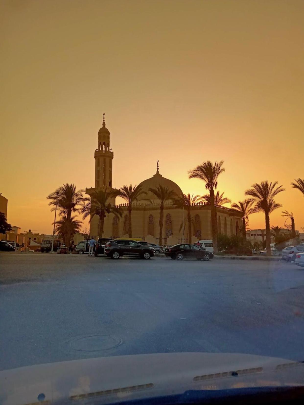 شقة في قلب القاهرة الجديدة تطل على شارع التسعين الشمالي Экстерьер фото