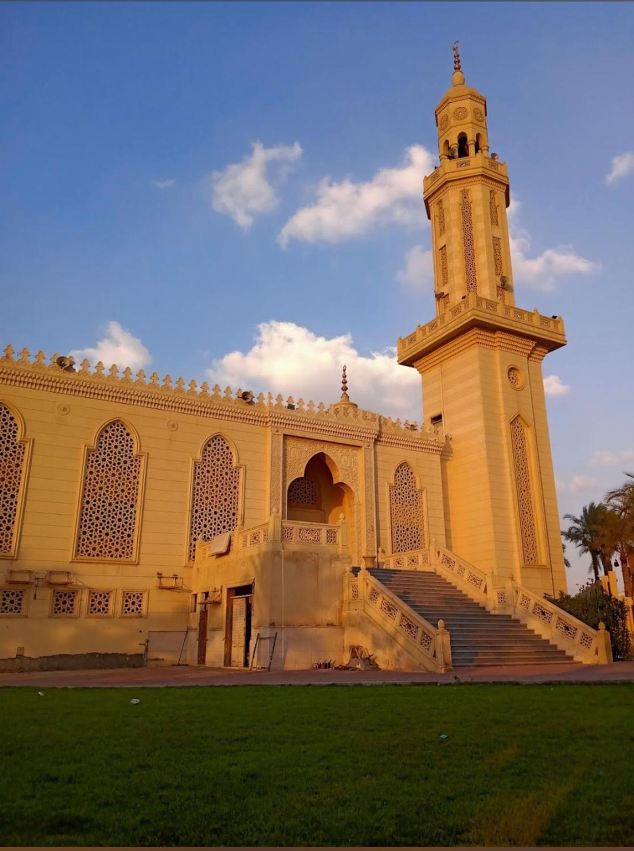 شقة في قلب القاهرة الجديدة تطل على شارع التسعين الشمالي Экстерьер фото
